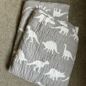 Max Studio Dino Quilted Blanket with 1 pillow case Twin sized